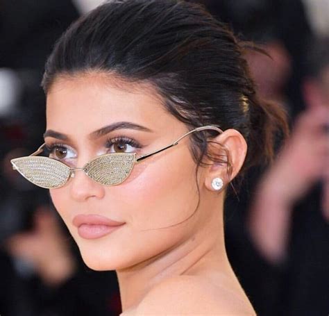 vintage chanel sunglasses kylie jenner|diamond sunglasses Kylie Jenner.